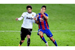 乾＆武藤も見た！「弾丸シュートvs衝撃片手セーブ」 画像