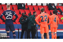 CLで全体未聞の事件！審判が人種差別発言か？ 「問題シーン」がこれ 画像