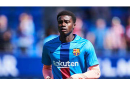 靭帯と膝蓋腱断裂…ローン中のバルサDF、チームを救う「神クリア」で大怪我 画像