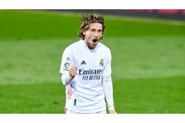 達人モドリッチ、「ボールに触れずに相手を抜き去る」超テクが感動的 画像