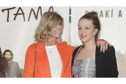 グティ娘、物議を醸した「三密すぎ誕生パーティ」 画像