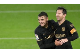 「イニエスタか！」メッシと18歳ペドリの“合体”にファンもザワつく 画像