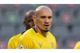 長友の元同僚マイコン、痛いオウンゴール…元リヴァプールGKも茫然 画像