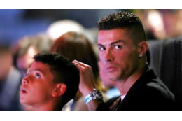 筋肉狂ロナウド 「10歳息子のコーラとポテチにイラつく！」と明かす 画像