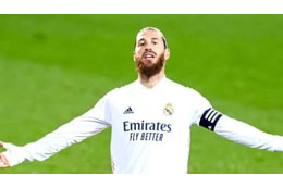 セルヒオ・ラモス、雪の中で脱ぐ 画像