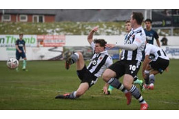 6部チーム、ルーニーのダービーを沈める下剋上！芝生係はピッチ上でテント宿泊 画像