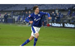 降格圏シャルケ、1年ぶり勝利！19歳アメリカ人FWがハットトリックで救世主に 画像