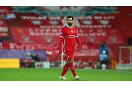 お腹がボッコボコよ！リヴァプールFWサラー 「自慢の鬼腹筋」がこれ 画像