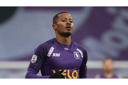 鈴木武蔵、今季6点目！「ロングボール一発の抜け出し」で 画像