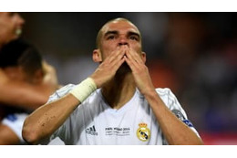 「無一文で食べ物を恵んでもらった…」元レアルDFペペ、極貧時代が泣ける 画像