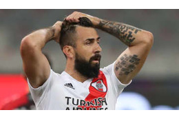 「動きが大好き」 ファンペルシー、32歳の無償レンタルFWを賞賛する 画像