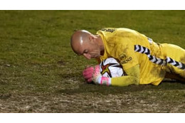 レアル撃破の3部チーム、41歳守護神の神セーブ集がすごすぎる 画像