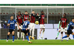 逆襲のエリクセン、コンテを唸らせた「自画自賛フリーキック」がこれ 画像