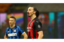 佐藤寿人も“厳しい”と解説、イブラの「2年半ぶり退場」が話題に 画像