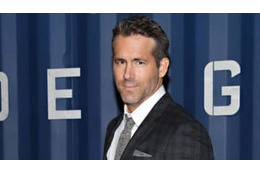 名優ライアン・レイノルズ、英5部クラブの買収完了！限定ジンで乾杯 画像