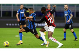 「アレクシスを削ったらイブラが誉めてくれた」 ミランDFトモリが明かす 画像