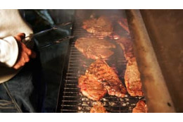 香川移籍のギリシャ 「ステーキと一緒に自分の手を焼いた」GKが試合欠場 画像