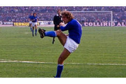 新型コロナで両足切断の元イタリア代表選手、亡くなる 画像