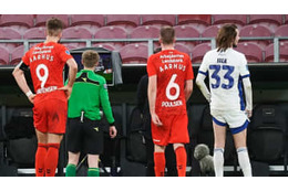 えっ！？ 試合終了後にPKが与えられる仰天ジャッジ…相手は「審判操作」を訴える 画像