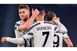 「自分の2倍の歳とは思えない…」 21歳デリフト、36歳ロナウドにビビる 画像