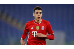 「年俸6億円の18歳」ムシアラ、まだ“練習は母の送り迎え”だった 画像