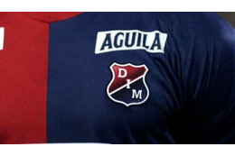 コロンビアのセクシー弁護士「あの選手がゴールしたら脱ぐ」 画像