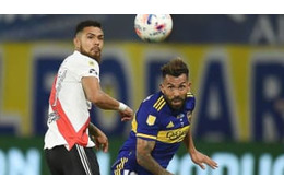 まさに「神の手セーブ」！ゴールから勝手に外れていくボールが話題 画像