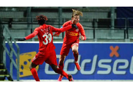 NEWウーデゴールだ！ノルウェーの16歳神童、プロ5人をあざ笑う超ゴールがえぐい 画像