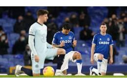 FIFA、試合で「政治的ジェスチャー」禁止を緩和…BLM運動で 画像