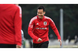 日本代表DF吉田麻也が朝に飲み続けてる「特製ジュース」が判明 画像