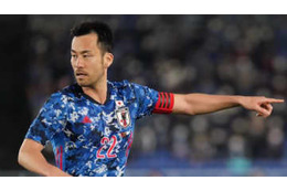 日本代表のキャプテンマークは痛い？  代表キットマンが明かす「肉を挟む話」がおもしろい 画像