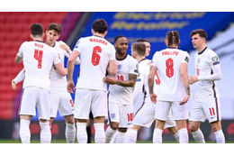 「SNS投稿してるの本人じゃねぇだろ」 ネヴィル兄、イングランド代表選手に苦言 画像