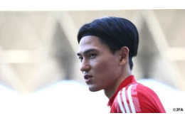 これが日本代表のシュート練習！南野拓実の鬼シュートを西川が神セーブ 画像