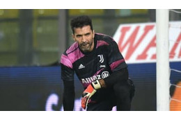 ブッフォン、試合中の「侮辱発言」で1試合出場停止に 画像