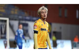 鈴木優磨、伊東純也の前でPK失敗…キッカー争奪で味方とバトルも 画像