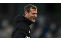 元ユナイテッドGKキャロルがやられる…驚愕の「30m強のヘディングゴール」 画像