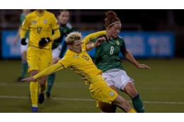 ウクライナ女子代表DFパンツラヤ、「ボール無視の体当たりブロック」が話題に 画像