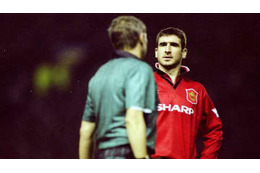 「ヤツをもっと強く蹴るべきだった」 カントナ、悪名高きカンフーキック事件を“後悔” 画像