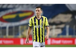 アーセナル、退団したエジルに毎週4700万円を支払っていた 画像