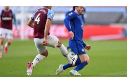 VARが指示したのに…チェルシー戦の踏みつけ一発レッド、退場処分が撤回に 画像