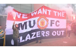 リヴァプール戦中止…ユナイテッドサポの「スタジアム乱入暴動」 画像