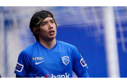 現地興奮！ヘンク伊東純也、GK泣かせの「無慈悲ミサイルシュート」がこれ 画像