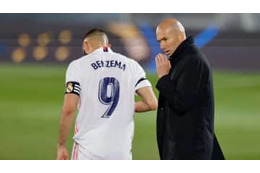 ジダン、選手への「退任報告」を否定も…レアルはアッレグリ監督と会談済み 画像