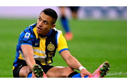 32歳アレクシス・サンチェス、かわいい走り方でふざける 画像