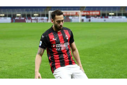 チャルハノールに中東から「ミランの2倍」年俸オファー…退団へ 画像