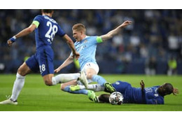 CL優勝でMVP！ 守備達人カンテ、デブライネを止めた鬼タックルが凄すぎる 画像