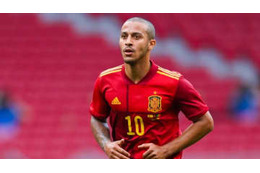 うますぎ！スペイン代表10番ティアゴの「足キャッチボール」がやっぱスゴい 画像