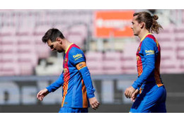 バルセロナ、34歳メッシと契約延長なら…グリーズマンら売却か 画像