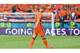 「オランダ敗退は自分のせい」 デリフト、EUROでの一発退場を後悔 画像