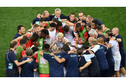 EUROでフランス撃破のスイス、殴られ損の「入魂ビンタ」も話題に 画像